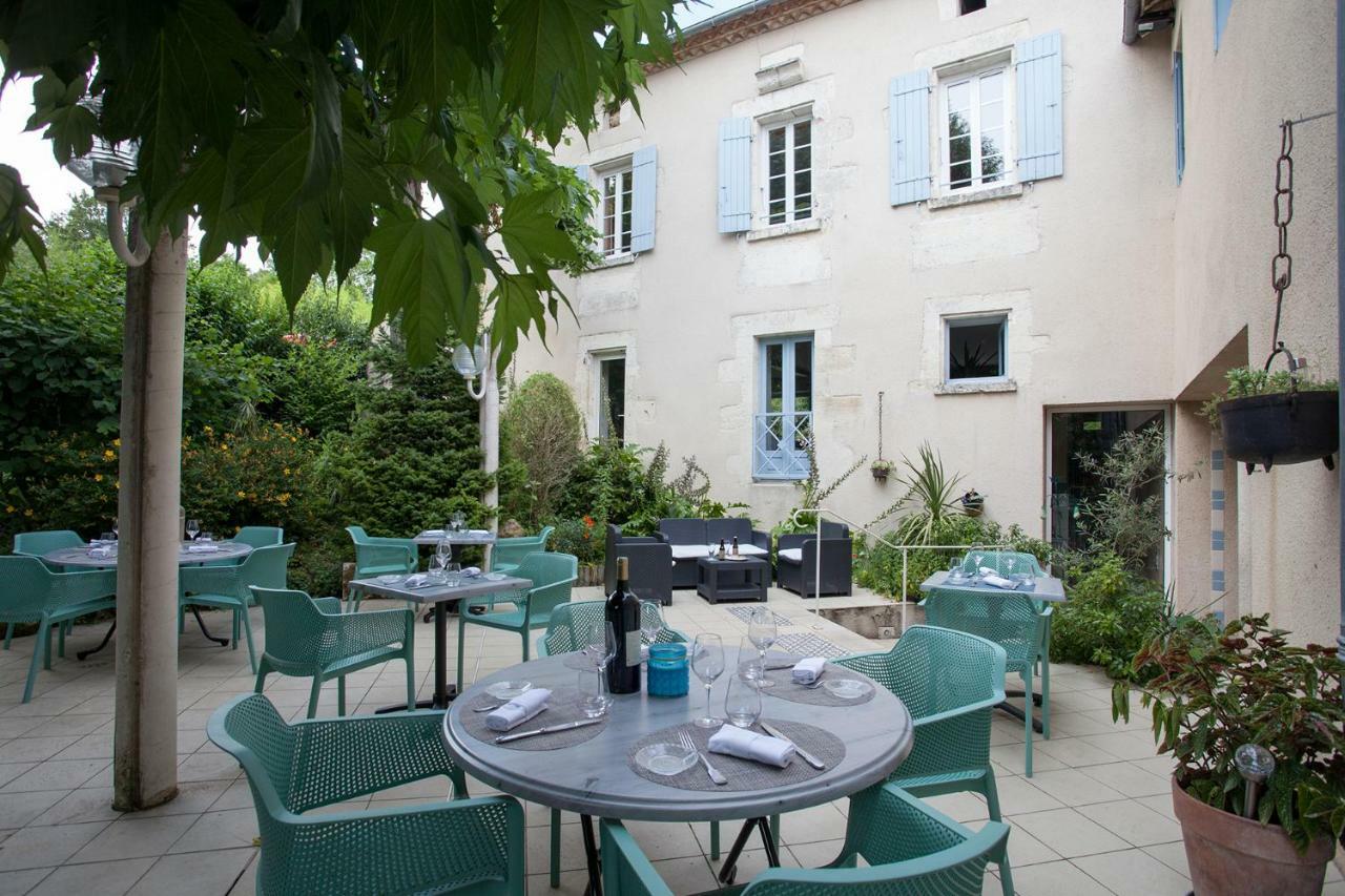Le Lion D'Or Hotell Manzac-sur-Vern Eksteriør bilde